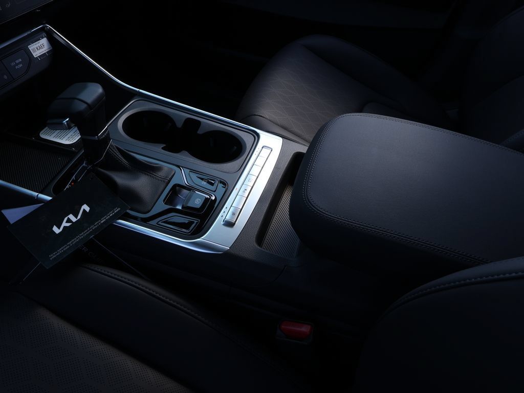New 2027 Kia Carnival EX w/ Dark Edition Package FWD image 28