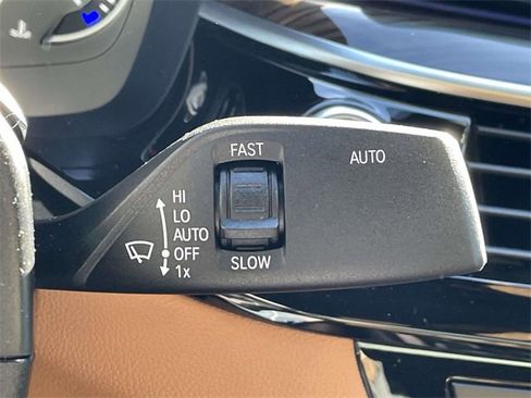 Used 2018 BMW 530i xDrive w/ Premium Package image 23