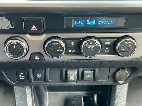 Used 2023 Toyota Tacoma SR5 w/ Technology Package AWD/4WD image 12