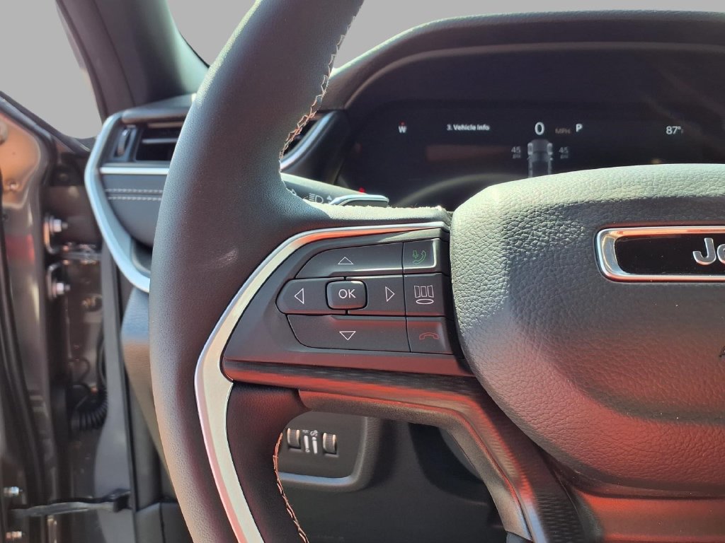 New 2027 Jeep Grand Cherokee Laredo X AWD/4WD image 9