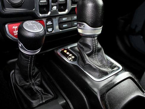 Used 2024 Jeep Wrangler Unlimited Rubicon w/ XTREMEE 35" Tire Package image 26