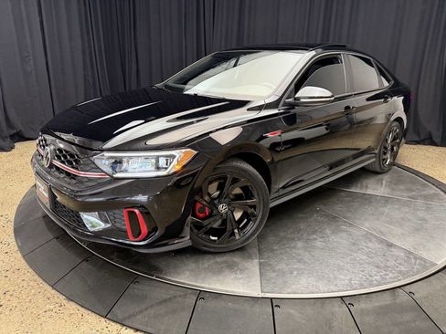 Used 2024 Volkswagen Jetta GLI Autobahn w/ GLI Black Package image 2