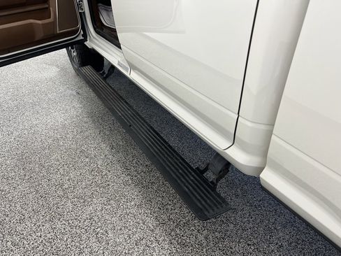 Used 2024 RAM 3500 Limited image 24