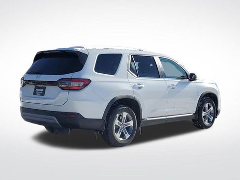 New 2025 Honda Pilot EX-L image 3