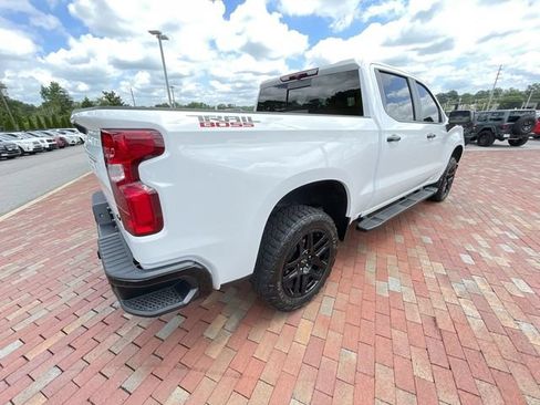 Used 2024 Chevrolet Silverado 1500 LT Trail Boss w/ LT Trail Boss Premium Package AWD/4WD image 35