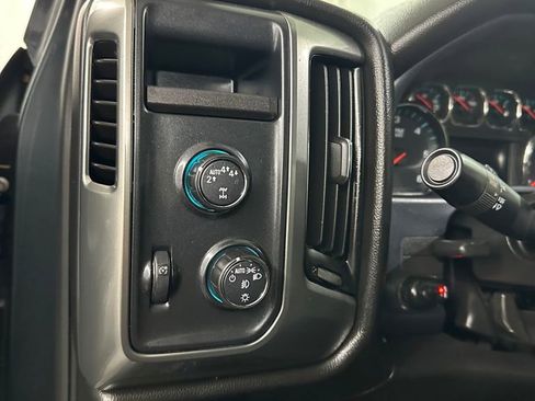 Used 2018 Chevrolet Silverado 1500 LT w/ All Star Edition image 14