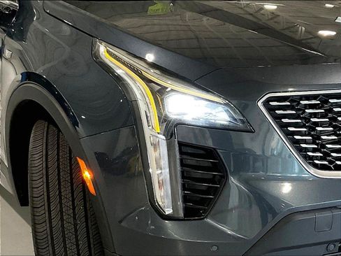 Used 2019 Cadillac XT4 Premium Luxury FWD image 32