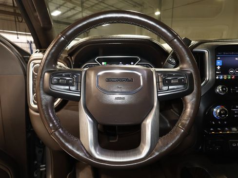 Used 2019 GMC Sierra 1500 Denali w/ Denali Ultimate Package image 10
