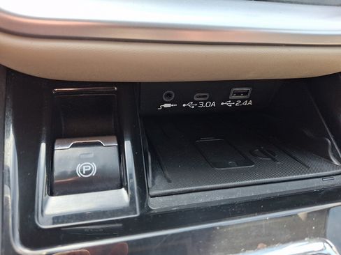 Certified 2023 Subaru Outback Limited AWD/4WD image 22