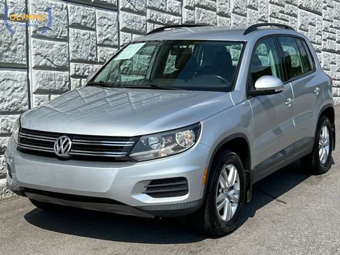 Used 2017 Volkswagen Tiguan S FWD image 1