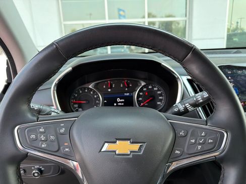 Used 2024 Chevrolet Equinox LT AWD/4WD image 8