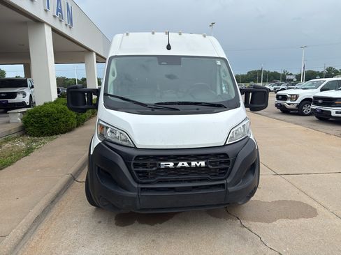 Used 2023 RAM ProMaster 2500 FWD image 3