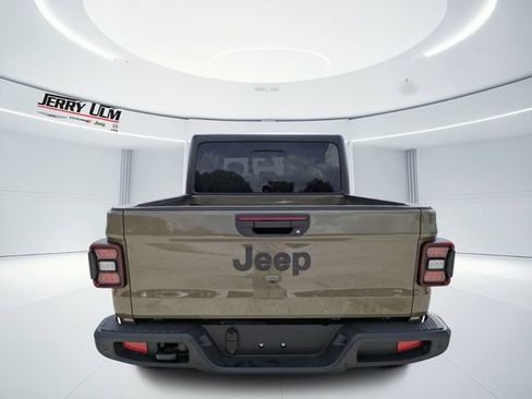 New 2026 Jeep Gladiator Sport AWD/4WD image 4