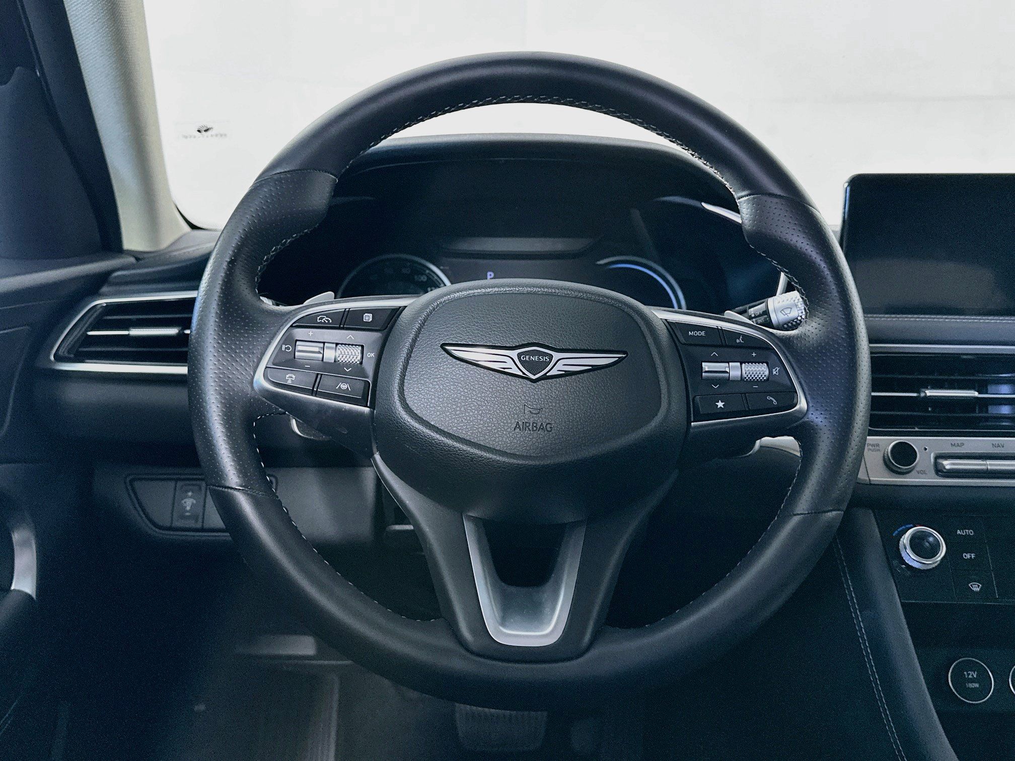 Used 2026 Genesis G70 2.5T RWD image 18