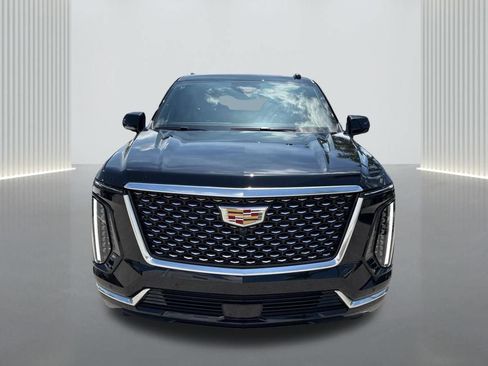 New 2026 Cadillac Escalade ESV Luxury AWD/4WD image 2