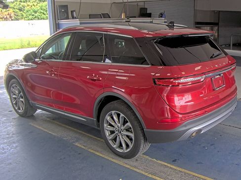 Used 2022 Lincoln Corsair FWD w/ Premium Package image 6
