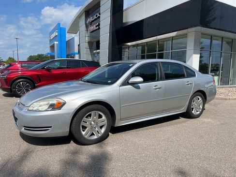 Used 2013 Chevrolet Impala LT w/ LT Sunroof Package image 11