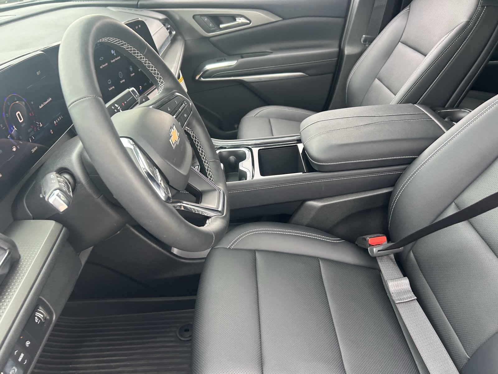 Certified 2026 Chevrolet Traverse LT w/ LPO, Floor Liner Package FWD image 27