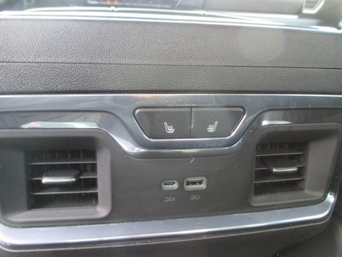 Used 2025 Chevrolet Silverado 2500 LTZ w/ LTZ Plus Package image 12