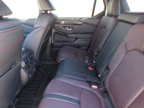 New 2025 Honda Pilot Black Edition image 14