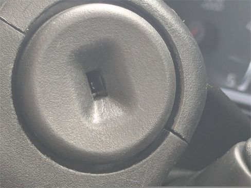 Used 2016 GMC Sierra 2500 Denali w/ Duramax Plus Package image 33