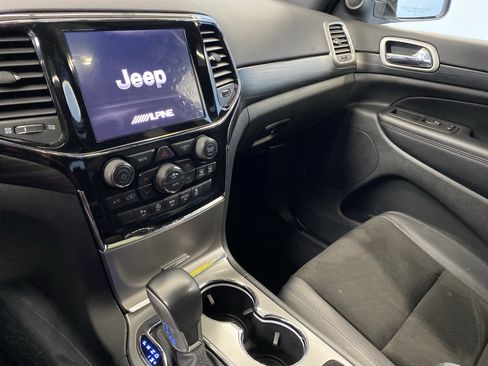 Certified 2020 Jeep Grand Cherokee Altitude image 14