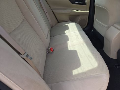 Used 2015 Nissan Altima 2.5 SV image 19