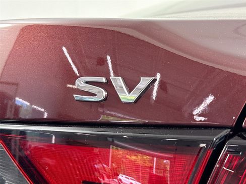 Used 2024 Nissan Sentra SV FWD image 13