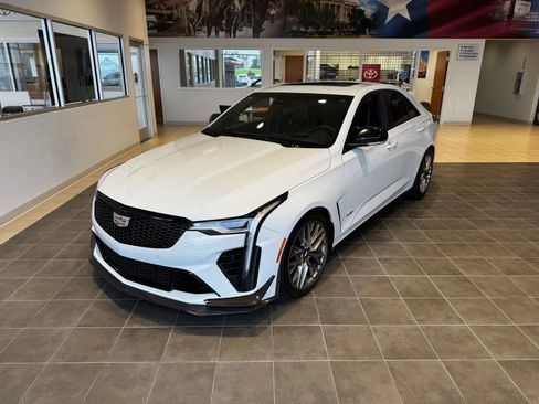 Used 2022 Cadillac CT4 V Blackwing w/ Carbon Fiber 1 Package RWD image 2