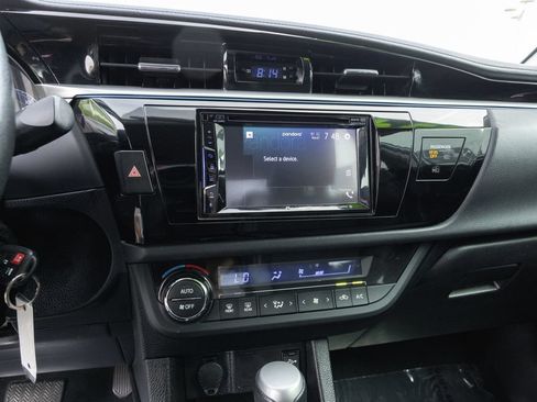 Used 2014 Toyota Corolla S FWD image 17