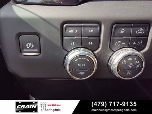 Used 2025 GMC Sierra 3500 Denali Ultimate AWD/4WD image 13