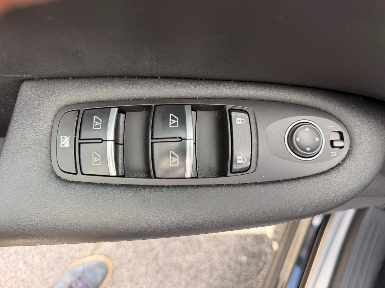 Used 2019 INFINITI QX50 Essential w/ Sensory Package AWD/4WD image 29