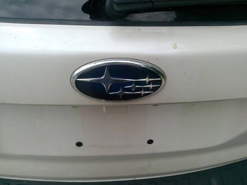 Used 2014 Subaru Forester 2.5i Limited AWD/4WD image 10