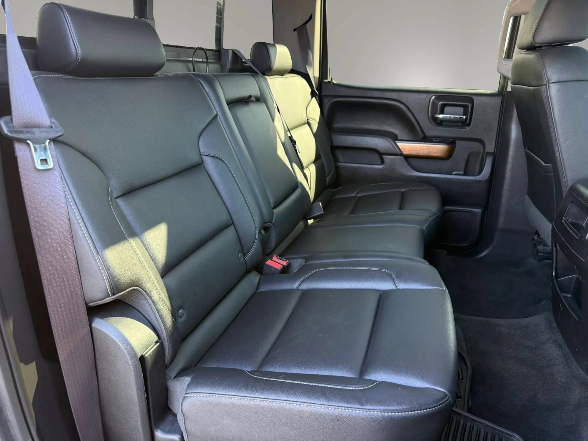Used 2017 Chevrolet Silverado 1500 LTZ w/ Sport Package AWD/4WD image 33