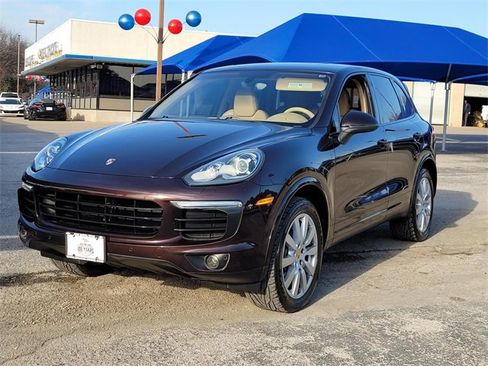 Used 2017 Porsche Cayenne Platinum Edition image 1