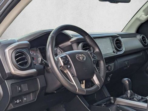 Used 2020 Toyota Tacoma SR5 w/ Technology Package image 9