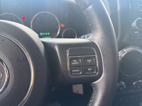 Used 2018 Jeep Wrangler Unlimited Sport S image 17