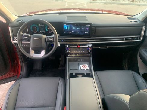 Used 2025 Hyundai Santa Fe SEL image 10