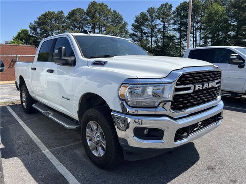 Used 2024 RAM 2500 Big Horn AWD/4WD image 4