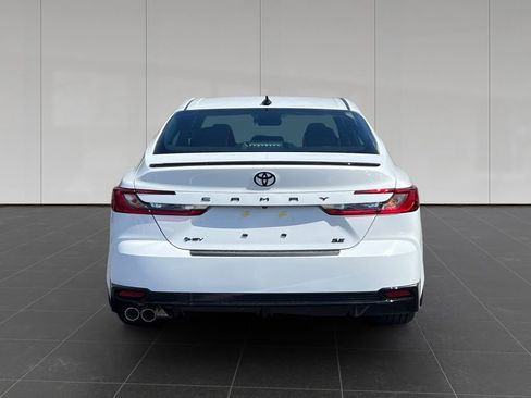 New 2026 Toyota Camry Hybrid w/ Multimedia Upgrade Package FWD image 4