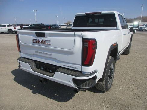 New 2026 GMC Sierra 2500 Denali w/ Denali Reserve Package AWD/4WD image 5