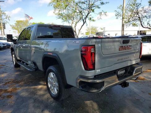 Used 2024 GMC Sierra 2500 SLT w/ SLT Premium Package image 3