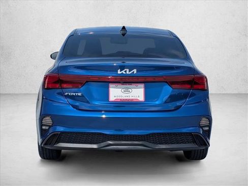 Used 2023 Kia Forte LXS FWD image 7