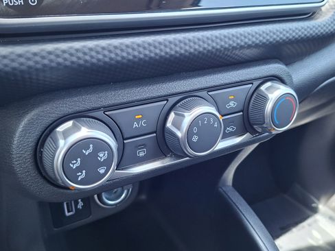 Used 2025 Nissan Kicks Play S FWD image 15
