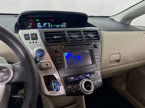 Used 2013 Toyota Prius V Two image 15