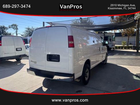 Used 2014 Chevrolet Express 3500 Extended image 5
