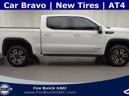 Used 2025 GMC Sierra 1500 AT4 w/ AT4 Premium Package AWD/4WD image 4