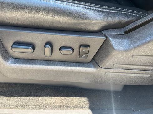 Used 2012 Ford F150 Lariat w/ Lariat Plus Pkg AWD/4WD image 30