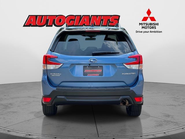 Used 2024 Subaru Forester Premium AWD/4WD image 3