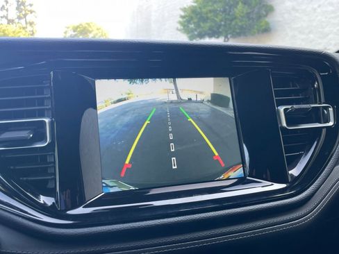 Used 2024 Dodge Durango SXT image 17